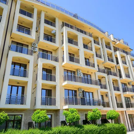 Azur Garden 65 Apartment Shkorpilovtsi Exterior photo